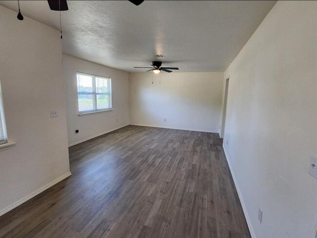 Photo - 2421 N Prospect Ave