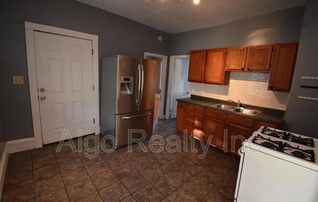 Photo - 2411 Golden Valley Rd
