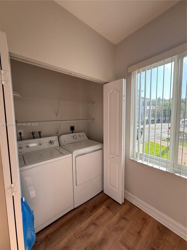 Photo - 15750 SW 92nd Ave