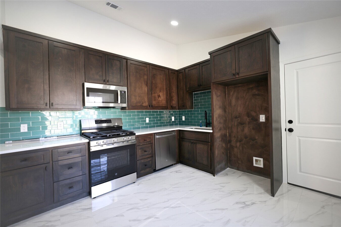 Photo - 20235 Blue Juniper Dr