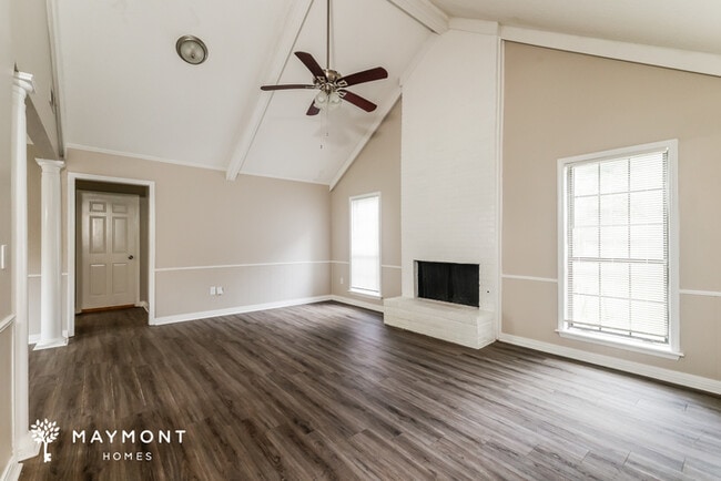 Photo - 103 Hunts Ln