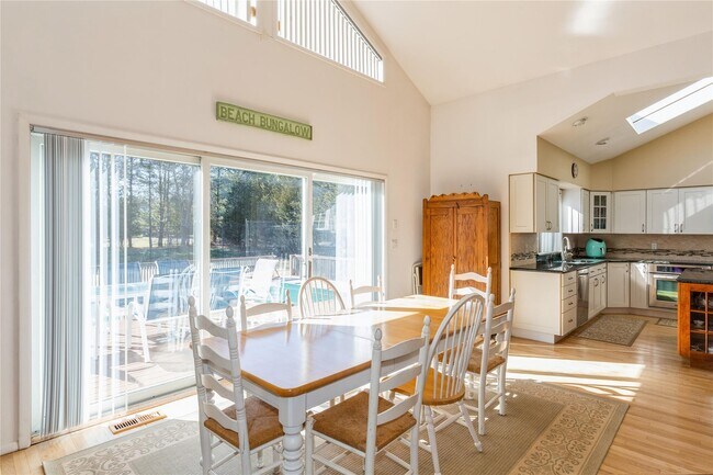 Photo - 7 Clay Pit Rd