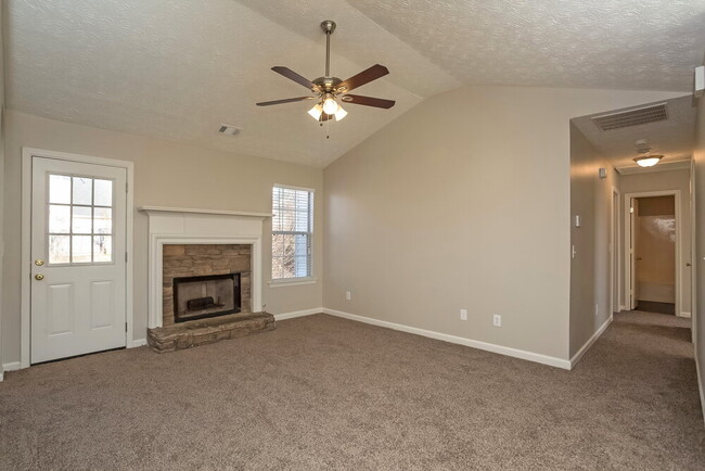 Photo - 430 Summer Hill Cir