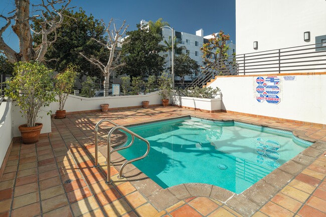 Photo - 1450 Midvale