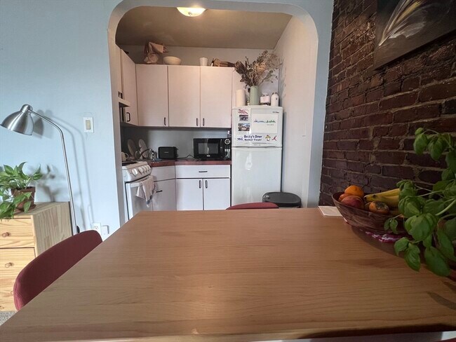 Photo - 656 Tremont St Unidad 7