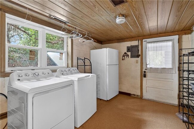 Photo - 1601 Walnut Ave