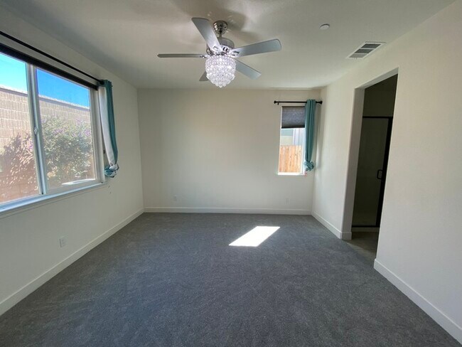 Photo - 1419 Cheetah St