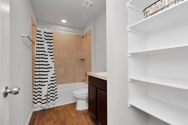 Photo - 21506 Hartford Hollow Ln