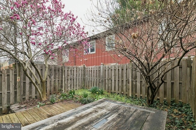 Photo - 4353 Freeland Ave