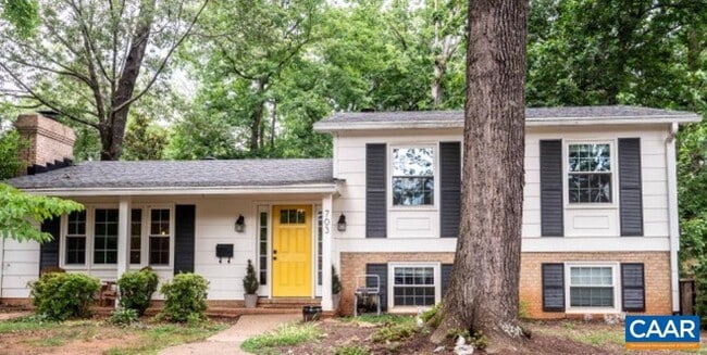 Photo - 703 Shamrock Rd House