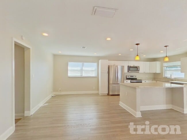 Photo - 6460 33rd Ave N