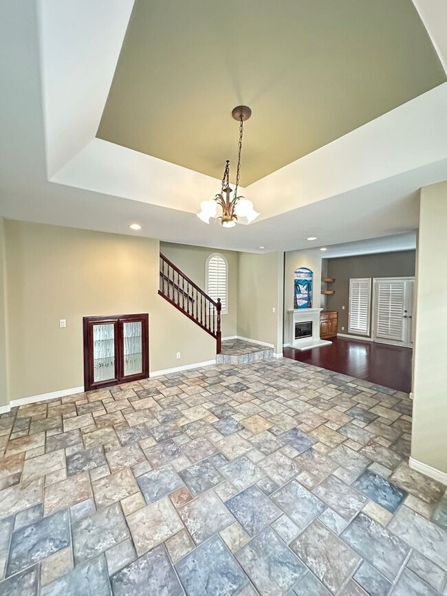 Building Photo - Downtown Huntington Beach - Beachfront Gorgeous Home - Stunning Remodel!!!