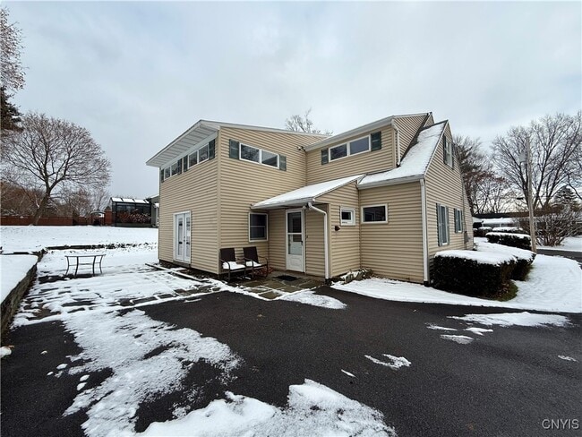 Photo - 223 Cleveland Blvd