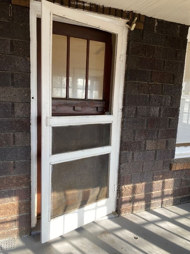 Photo - Nice 1BD with bonus space