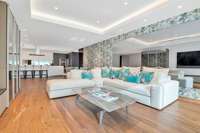 Photo - 100 South Pointe Dr Unit CA1102