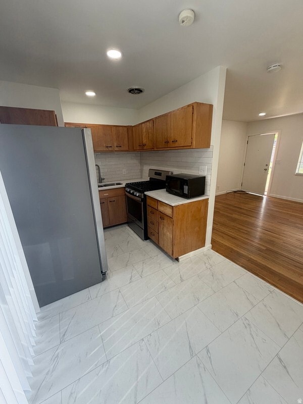 Photo - 2622 S Green St Unit 2
