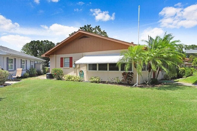 Photo - 2210 Greenhaven Dr Unidad 375