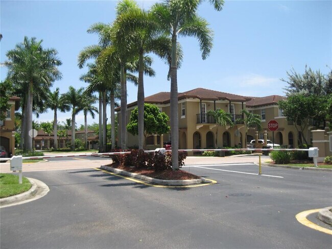 Photo - 6920 Julia Gardens Dr