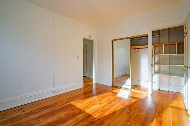 Photo - Heights Court Apartments