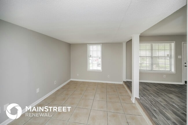Photo - 2856 Normandy Dr