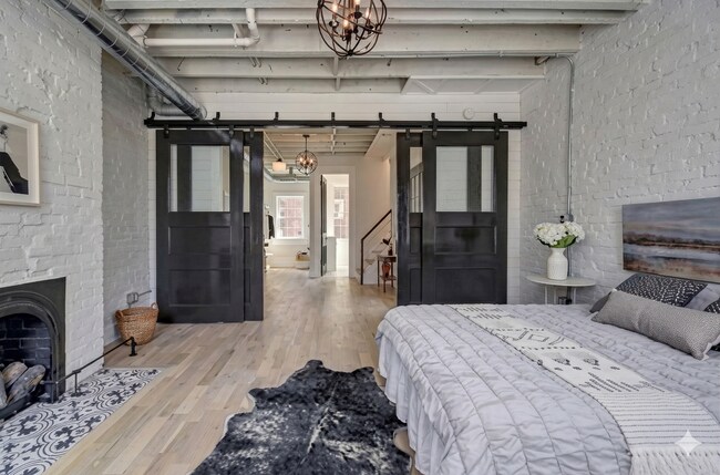 Photo - Luxury Home - Lawrenceville