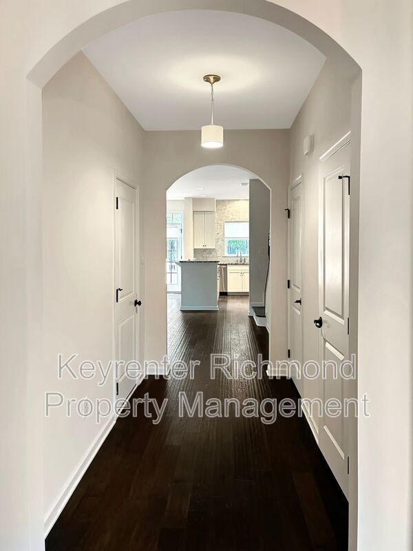 Photo - 8916 Ringview Dr