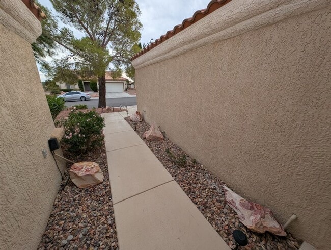 Photo - 2737 Tumble Brook Dr