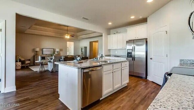 Photo - 220 Bridge Harbor Dr