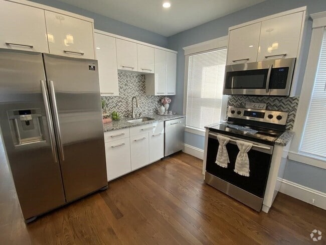 Building Photo - 9 Fairmount St Rental