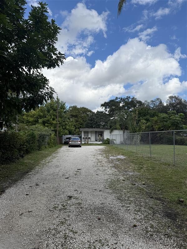 Photo - 6315 SW 32nd St