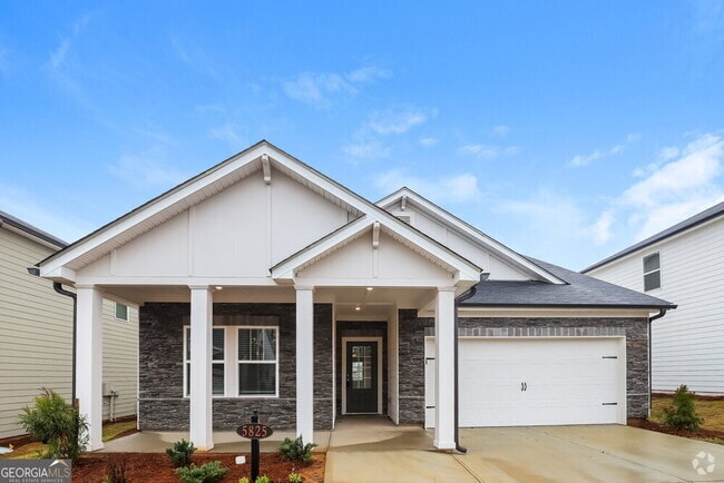 Building Photo - 5825 Hackberry Ln Rental