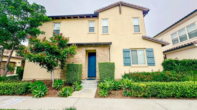 Outside - Front - 24 Clover Casa