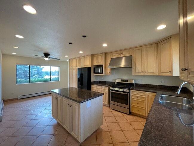 Photo - 2134 Candelero St