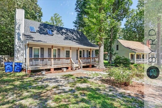 5961 Sara Kay Dr