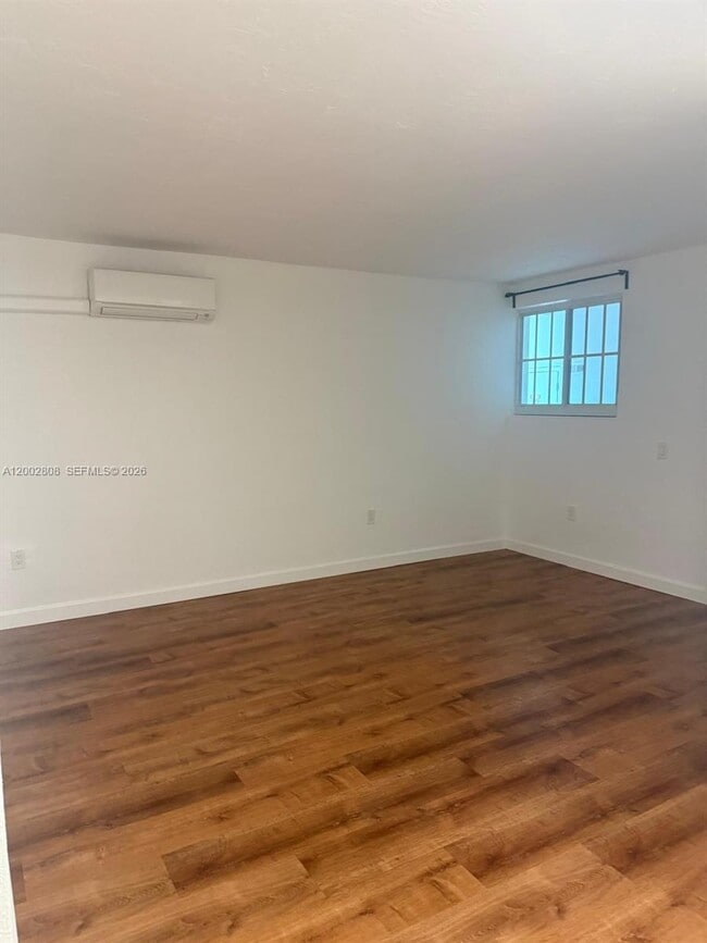 Photo - 160 NE 55th St Unit 2