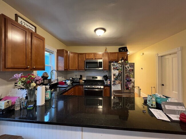 Photo - 42-44 Gorham Unidad Apartment #3