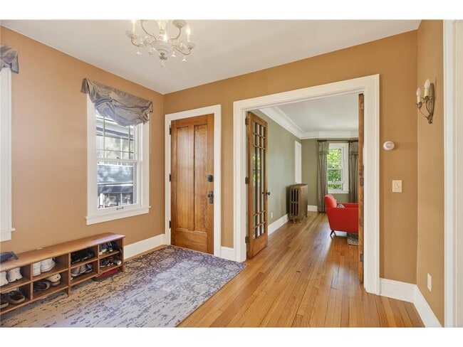 Photo - 1920 Fremont Ave S