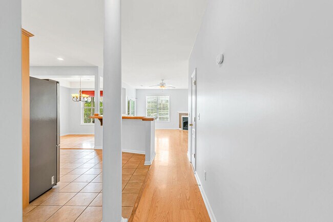 Photo - 209 Triton Ln