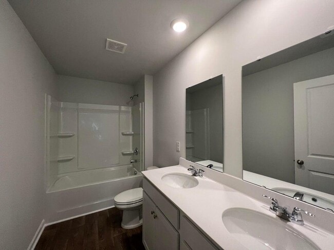 Photo - 309 Black Birch Dr