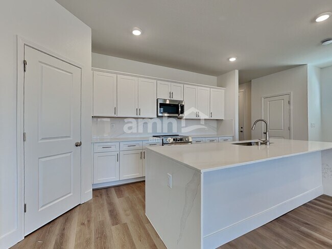 Photo - 11123 Magallanes St