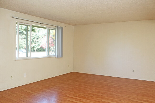 Photo - 4110-4116 N Willis Blvd Unit 4116