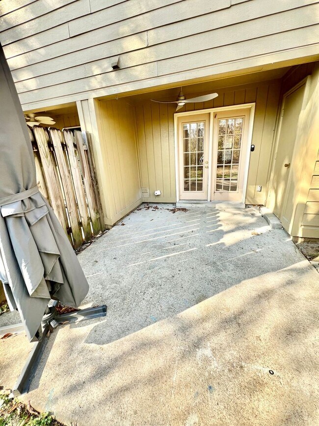 526 Chandler Pl Unit Steeplechase Condos For Rent in Hermitage, TN