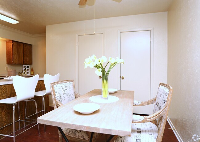 Photo - Park Grove Square