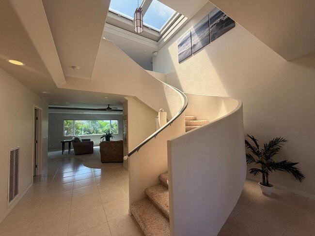 Building Photo - Furnished Kahana Ridge Four Bedroom