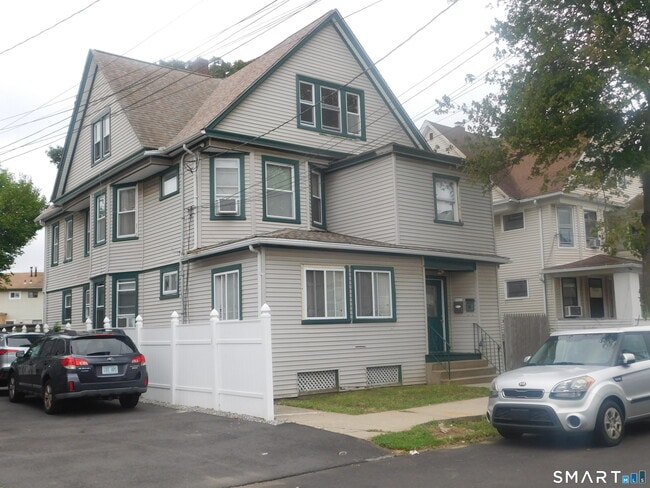 Building Photo - 199 Whitney Ave Unit 3