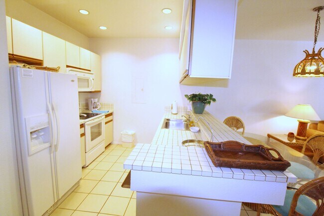 Photo - Spacious Furnished Grand Champions End Unit Available Unit 2,  11
