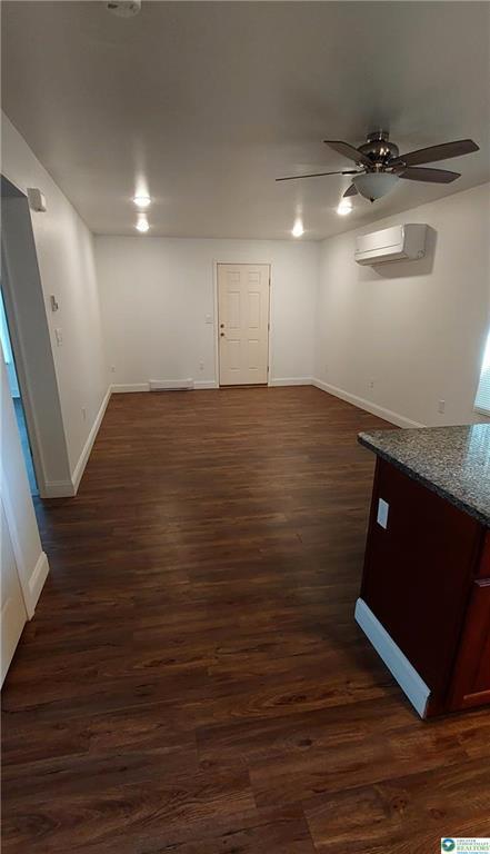 Photo - 315 Clearfield St