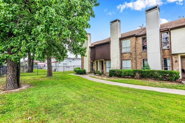 Building Photo - 17230 Imperial Valley Dr Unit True