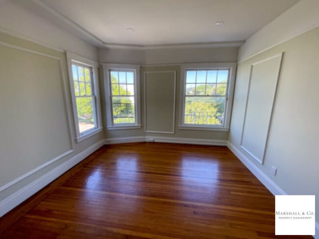 Photo - UPDATED + SPACIOUS 1BR/ 1BA IN INNER RICHM...