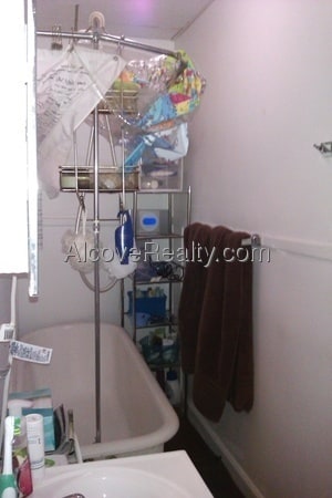 Photo - 254 Windsor St Unidad 1R